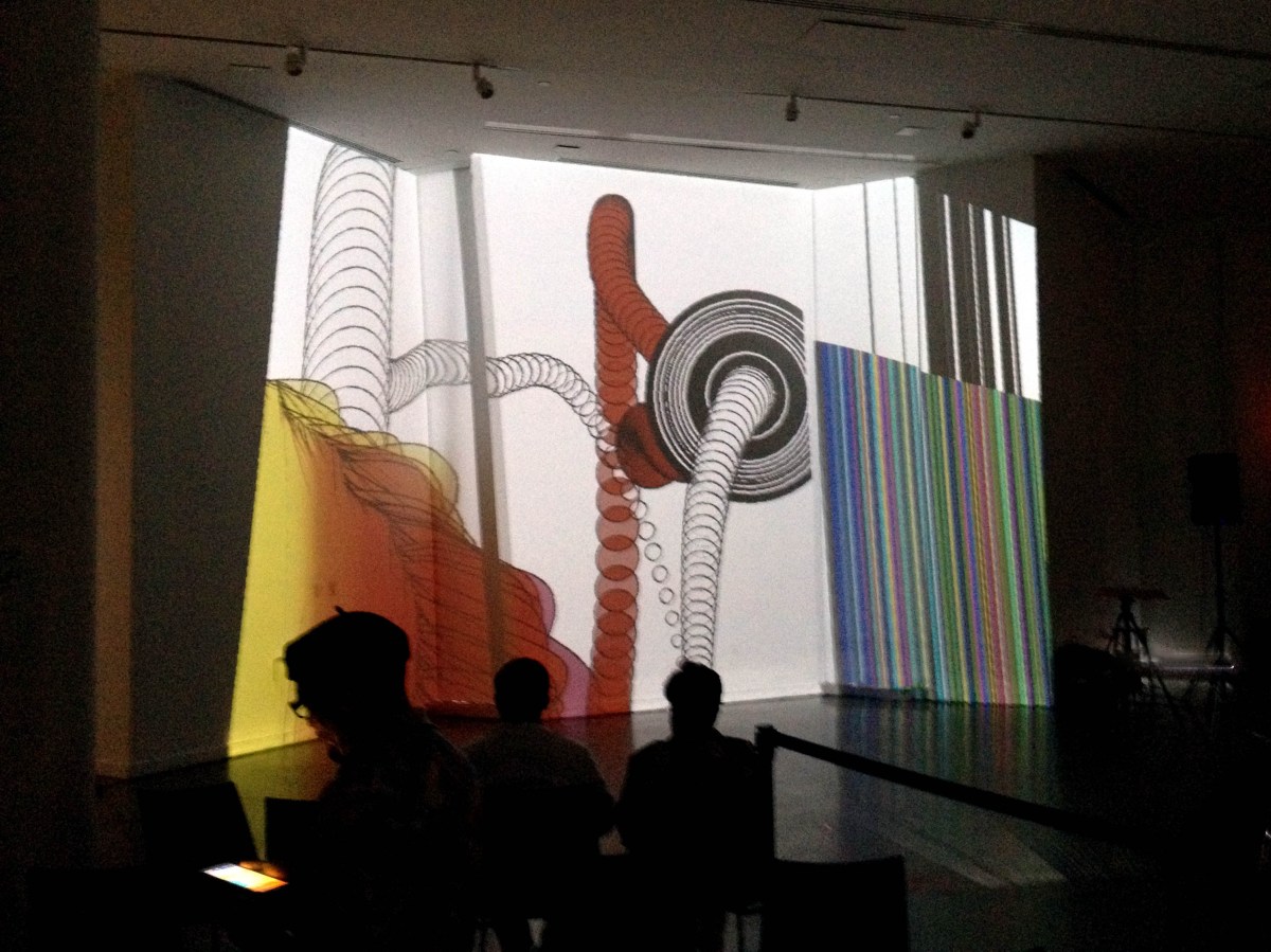 FOLDING LIGHT: Projection mapping system study based on our visual design concepts: generative drawings in real time via mouse, keypad and pen. The result is this origami-like form.